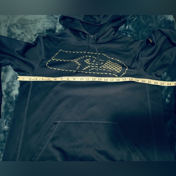 Adult Men’s medium Navy blue Seahawks hoodie. - Picture 3 of 12